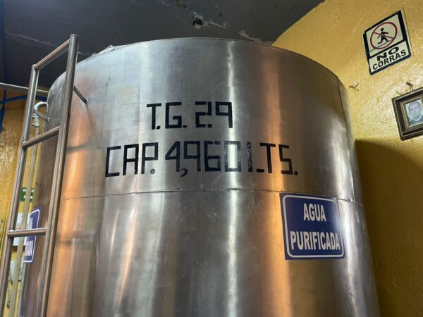 Mucha fiesta: Diviértete en la fábrica "La Aguirreña" - Image 28